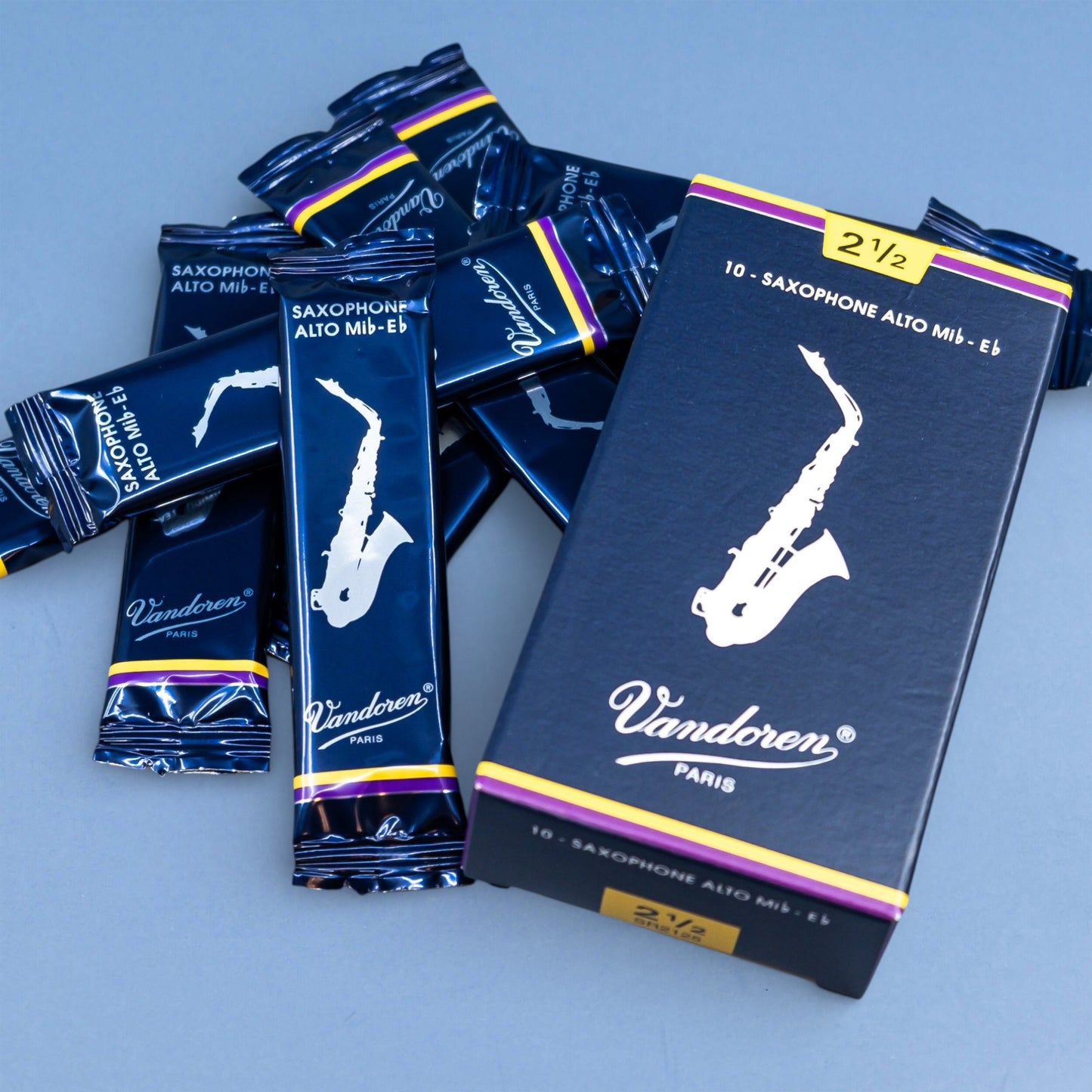 Vandoren Traditional Alto Sax Reeds - Singles